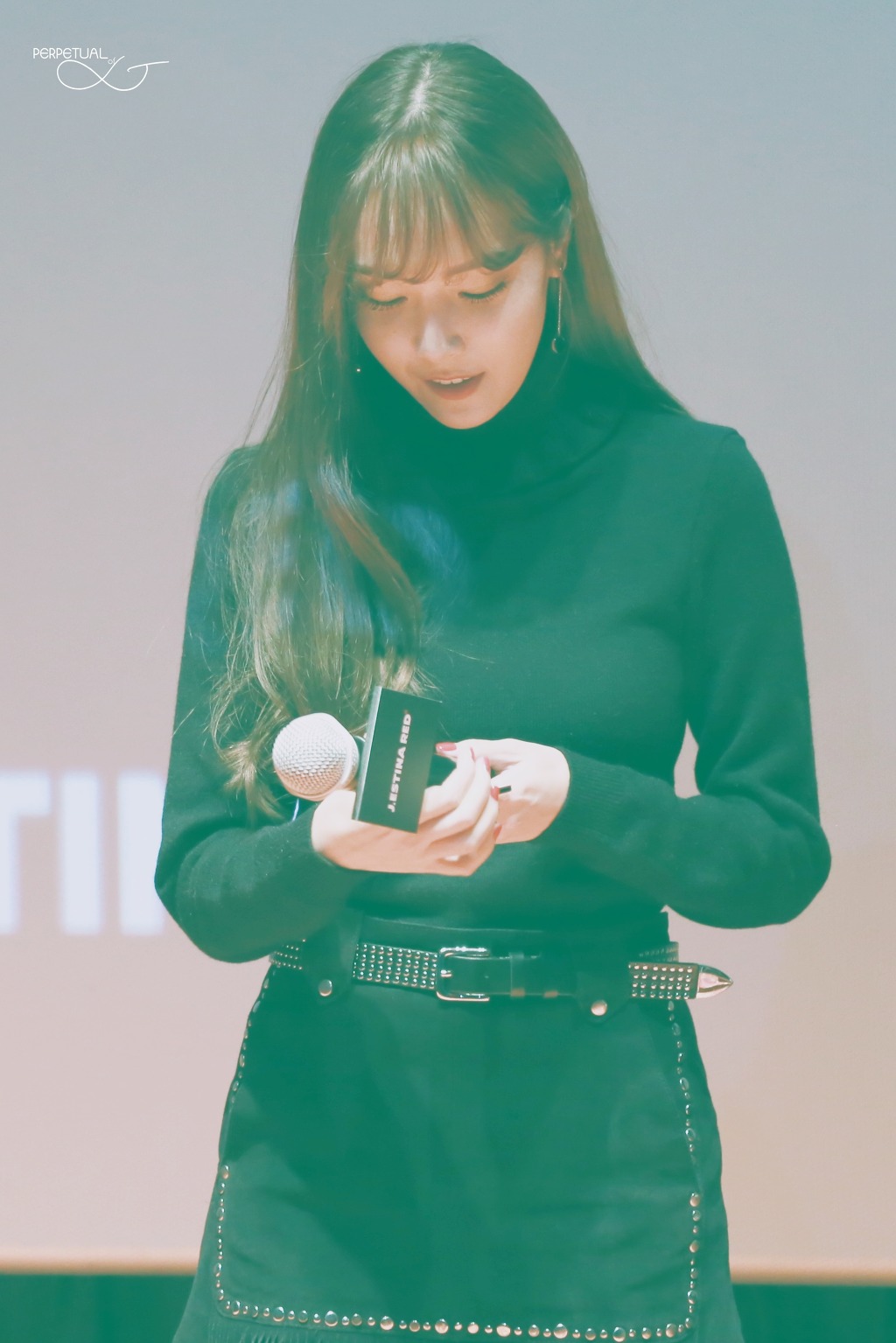 [PIC][07-11-2015]Jessica tham dự buổi Fansign cho dòng mỹ phẩm "J.ESTINA RED" tại "Myeongdong Lotte Cinema" vào chiều nay 230E8A39563E43EB2361D9