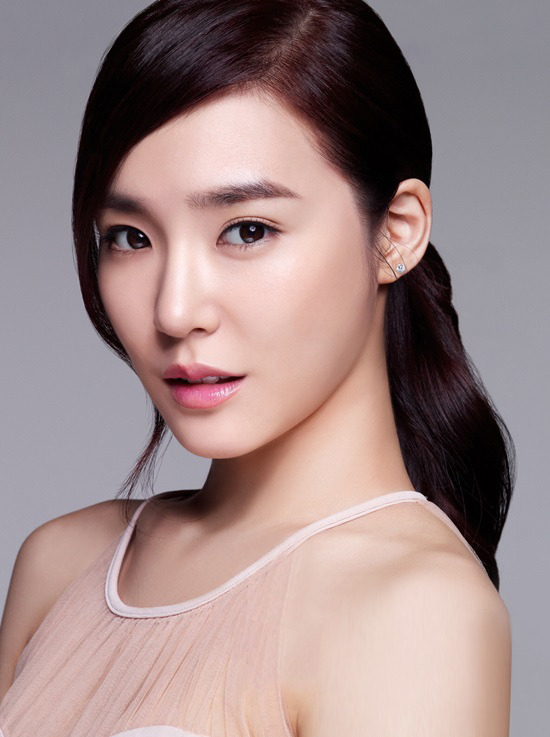 [OTHER][08-08-2013]Tiffany trở thành người mẫu mới cho thương hiệu mỹ phẩm "IPKN" 26057C4D52189F493FCBC4