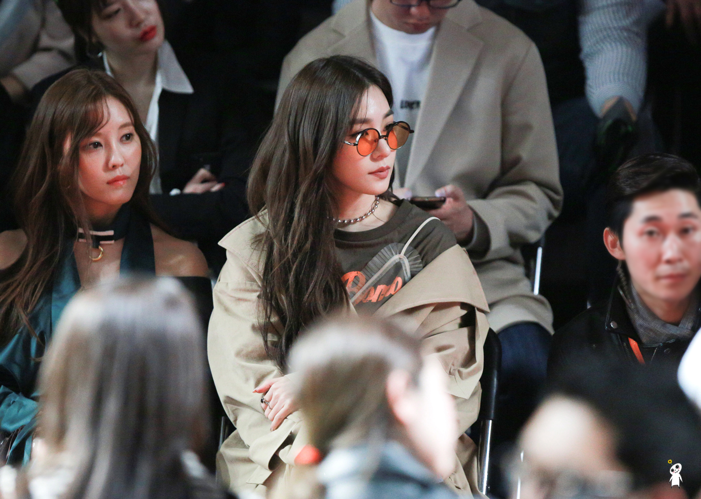 [PIC][29-03-2017]Tiffany tham dự sự kiện ra mắt BST Thu - Đông của thương hiệu "YCH" trong khuôn khổ "2017 S/S HERA Seoul Fashion Week" vào chiều nay - Page 3 2670F050590AFE872FD05C